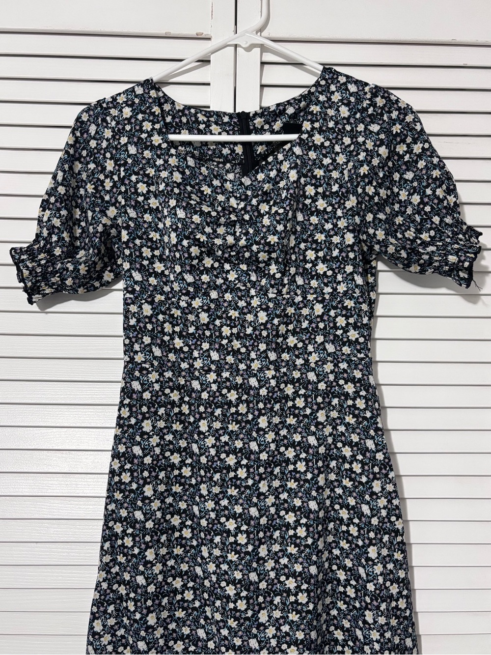 Women's Navy Floral Midi Dress - Short Sleeve